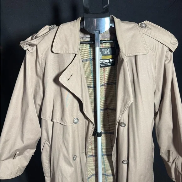 London Fog Beige and Plaid Jacket - Picture 2 of 7